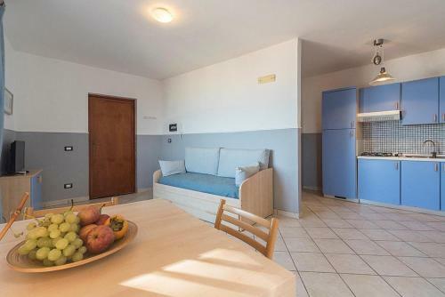 Castellabate Villa Sleeps 6 With Air Con