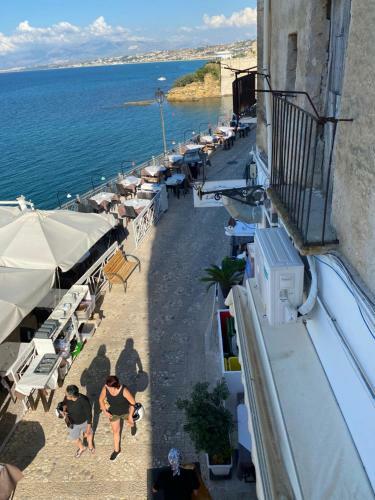 Hostal Ammare Holiday Rooms