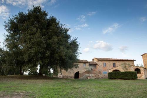 Lilliano Villa Sleeps 21 Pool Wifi