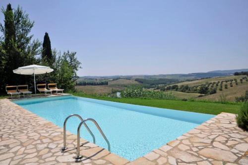 Lilliano Villa Sleeps 8 Pool Wifi