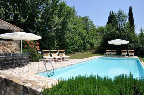 Lilliano Villa Sleeps 8 Pool Wifi