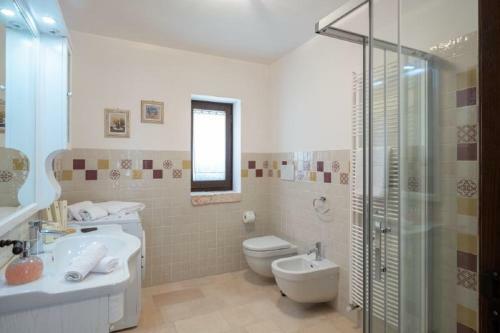 Castellana Grotte Villa Sleeps 8 Pool Air Con Wifi