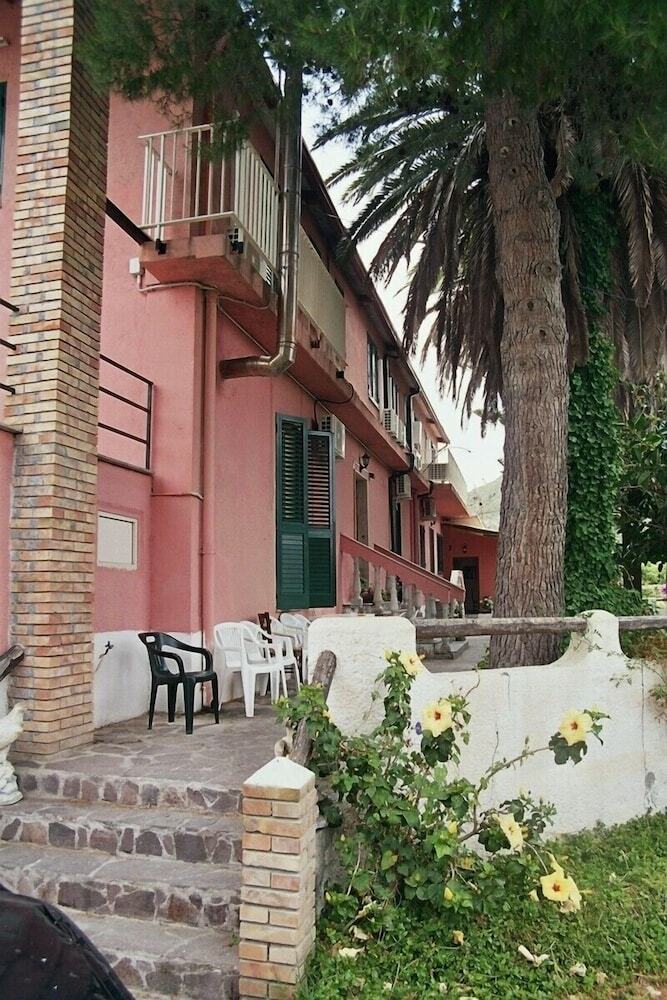 Agroturismo La Spina Santa Agriturismo