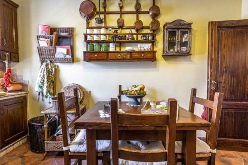 Casa Con Piscina Tra Borgo E Campagna