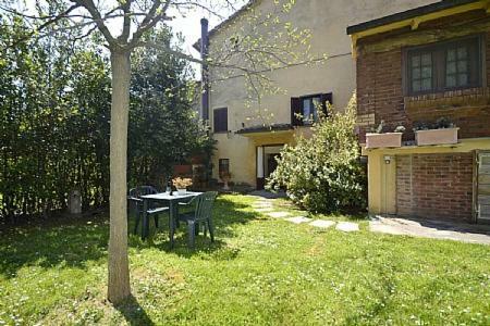 Castiglion Fiorentino Villa Sleeps 3 Pool