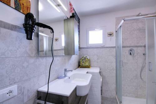 Apartamento Attico Cavour, 2 Camere E 2 Bagni Completamente Ristrutturato