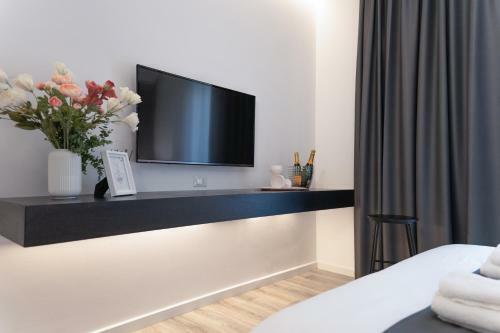 Hostal Urban Garden Suites