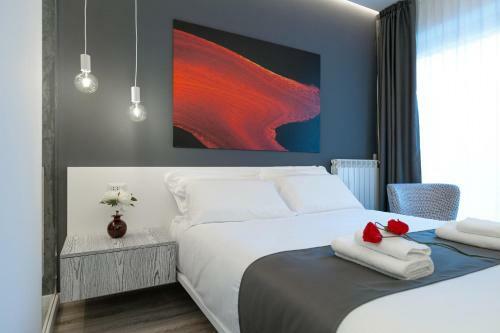 Hostal Urban Garden Suites