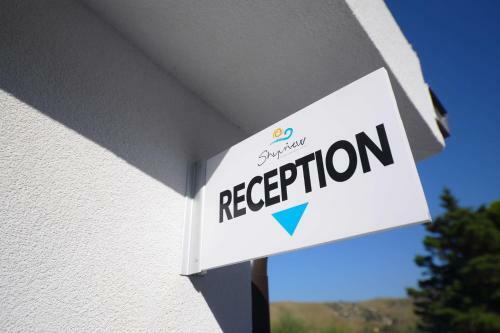 Hostal Skyview Cefal�