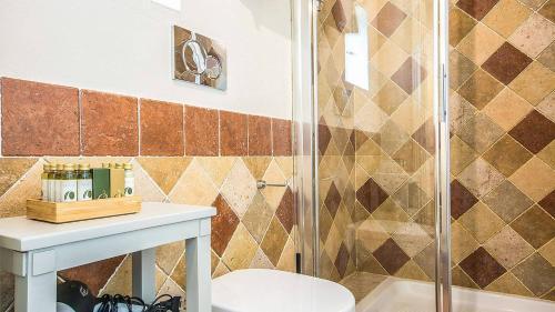 Razzaia Villa Sleeps 14 With Pool And Air Con
