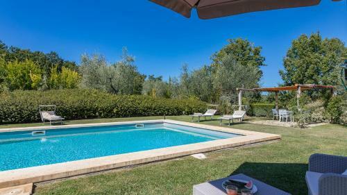 Villa Il Vecchio Ulivo 10