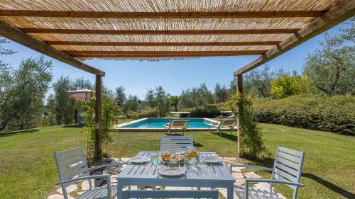 Villa Il Vecchio Ulivo 10