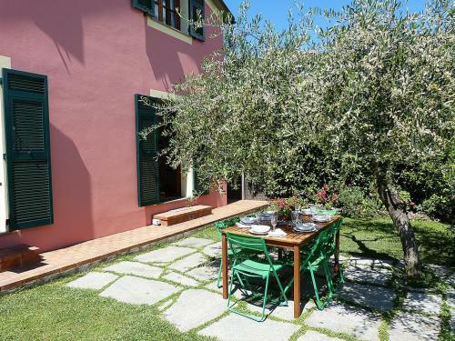 Chiavari Villa Sleeps 6 Pool Air Con Wifi