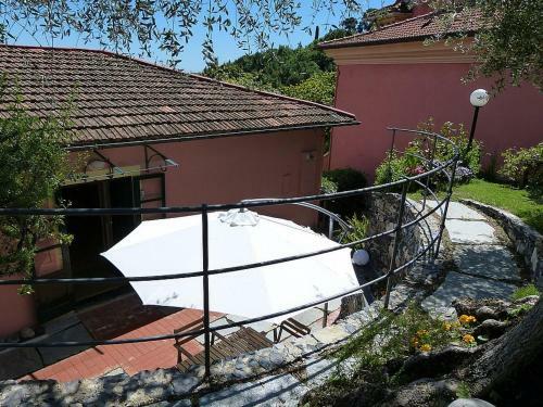 Chiavari Villa Sleeps 4 Pool Air Con Wifi