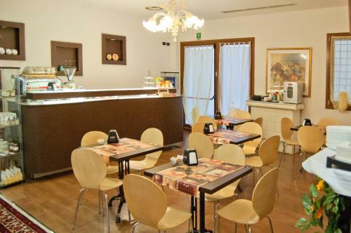 Hotel Leon Bianco