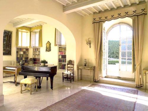 Chianciano Terme Villa Sleeps 24 With Pool