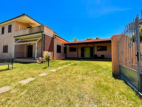 Torre Di Chia Holiday Home