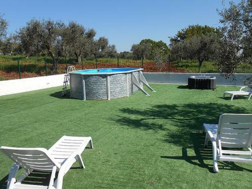 Cisternino Villa Sleeps 2 Pool Air Con Wifi