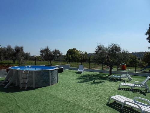 Cisternino Villa Sleeps 2 Pool Air Con Wifi