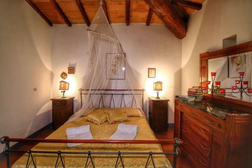 Civitella In Val Di Chiana Villa Sleeps 8 Pool Wifi