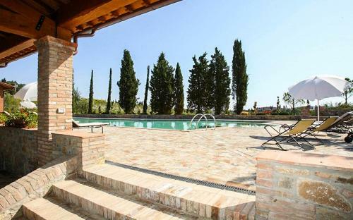 Coiano Villa Sleeps 22 With Pool And Air Con