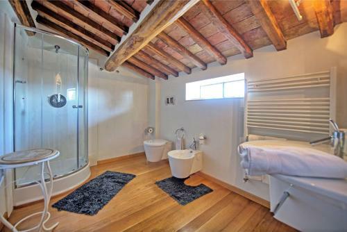 Colle Di Val D'elsa Apartment Sleeps 6