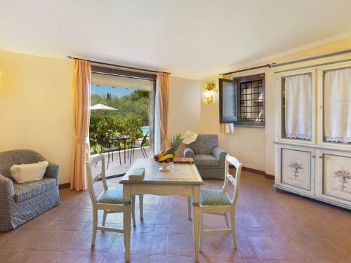 Classy Holiday Home In Collazzone With Whirlpool