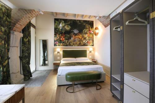 Hostal Suites&atelier Lake Como