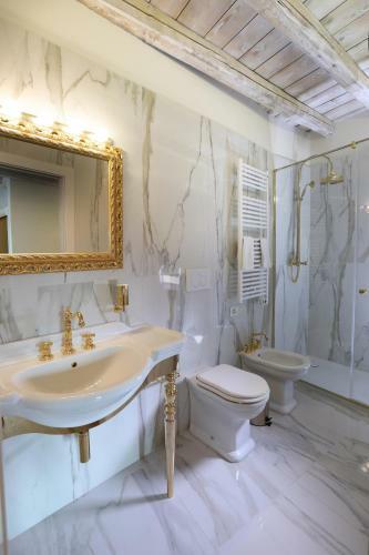 Hostal Suites&atelier Lake Como