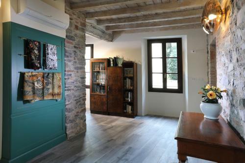 Hostal Suites&atelier Lake Como