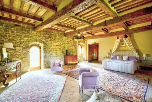 Case Colle Villa Sleeps 30 With Pool And Air Con