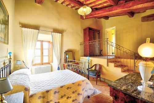 Case Colle Villa Sleeps 30 With Pool And Air Con
