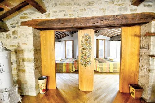 Case Colle Villa Sleeps 30 With Pool And Air Con