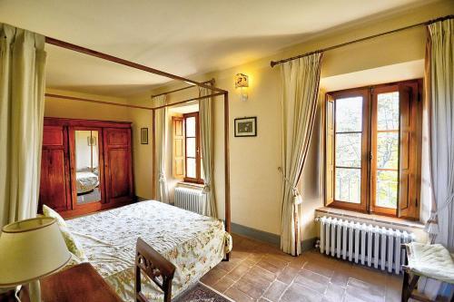 Case Colle Villa Sleeps 30 With Pool And Air Con