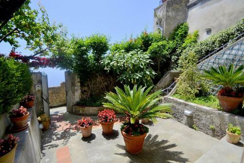 Conca Dei Marini Villa Sleeps 2 Air Con