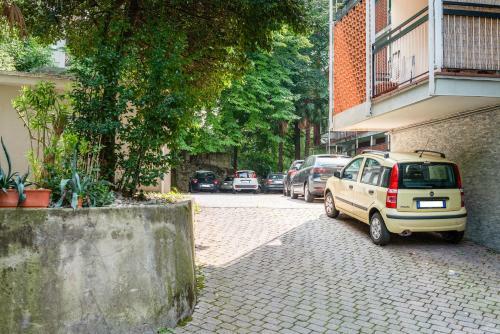 Como Lake Vintage Apartment