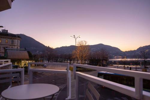 Hostal Le Stanze Del Lago Lake View