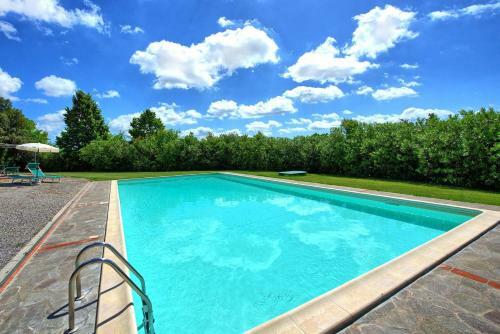 Montecchio Apartment Sleeps 6 With Pool