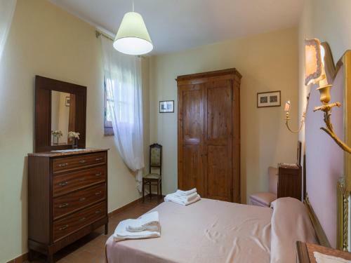 Spacious Holiday Home In Cortona With Private Swimming Pool