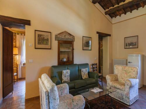 Spacious Holiday Home In Cortona With Private Swimming Pool