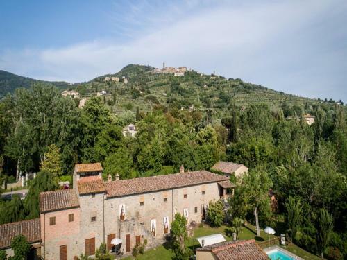 Spacious Holiday Home In Cortona With Private Swimming Pool