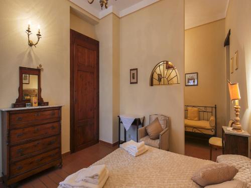 Spacious Holiday Home In Cortona With Private Swimming Pool