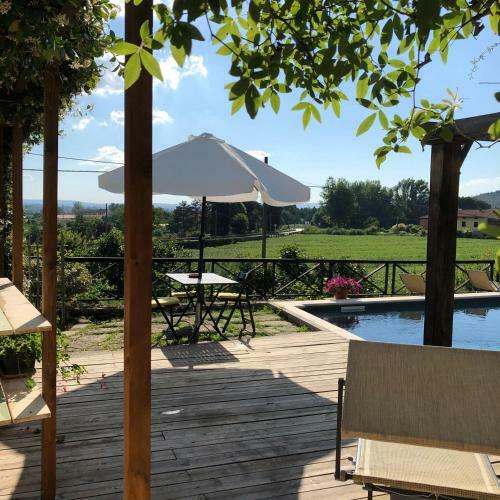 Villa Delizioso E Particolare Casale Con Piscina,cortona