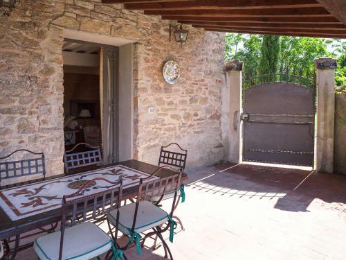 Ricavo Villa Sleeps 4 Pool Wifi