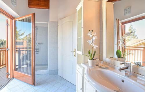 Two-bedroom Holiday Home In Fai Della Paganella