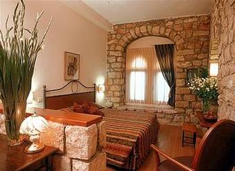 Ruth Rimonim Hotel