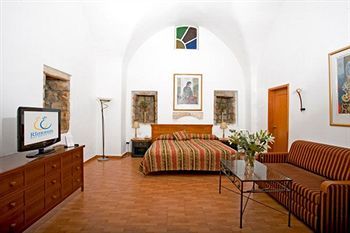 Ruth Rimonim Hotel
