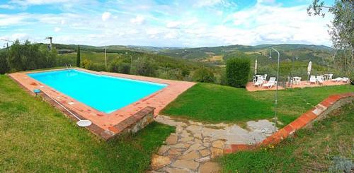 Piazza Al Serchio Villa Sleeps 4 Pool Wifi
