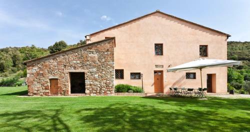 Il Castagno Villa Sleeps 8 Pool Wifi