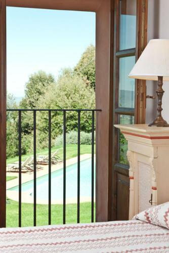 Il Castagno Villa Sleeps 8 Pool Wifi